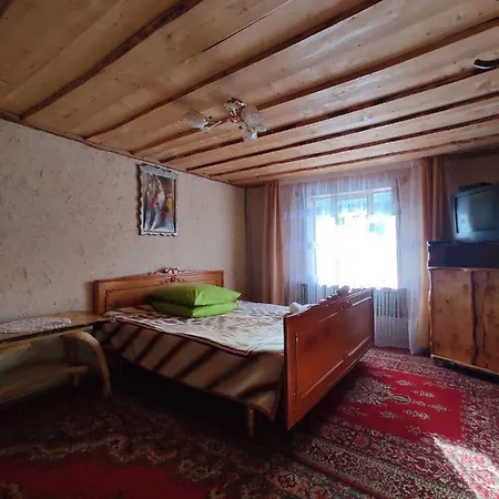 хата у карпатах Appartement Pilipets