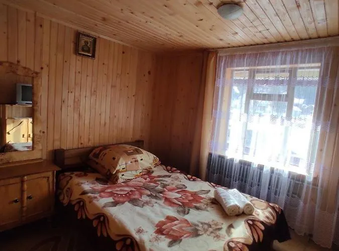 хата у карпатах *